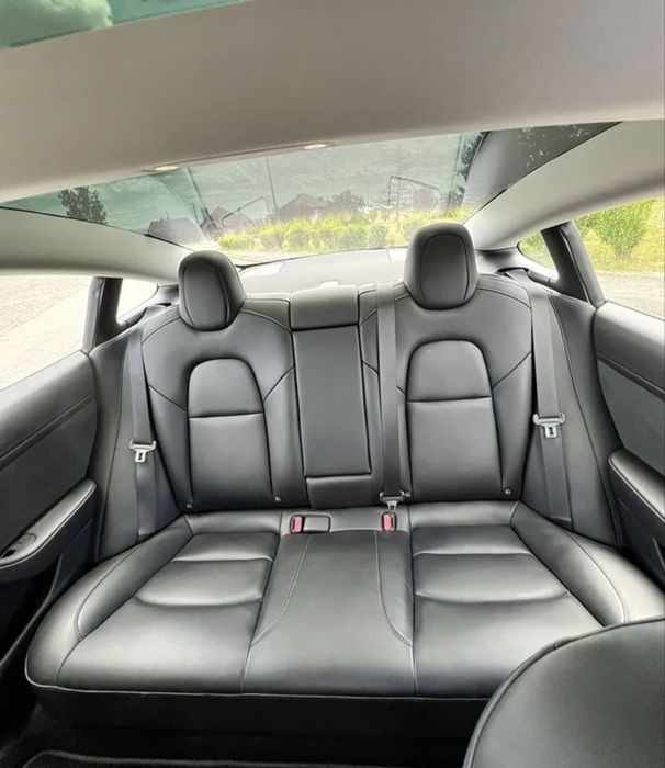 Tesla   Model  3