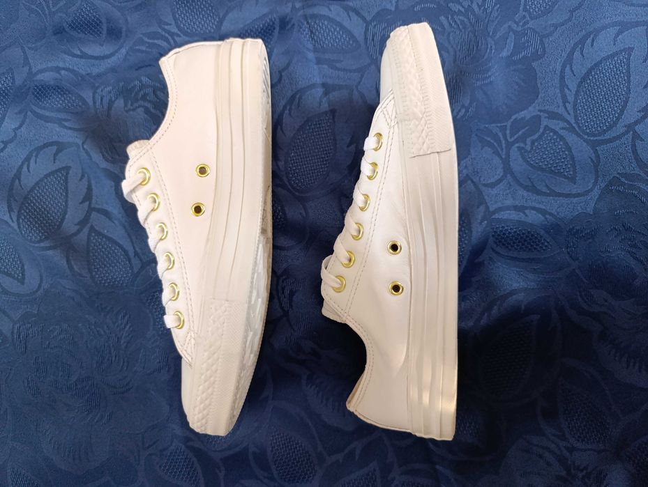 Кеди жіночі шкіряні Converse All Star Studded