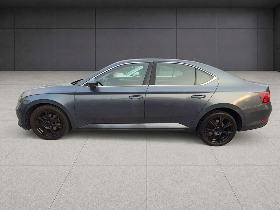 Skoda Superb DSG 190 KM  Atrakcyjny wygląd