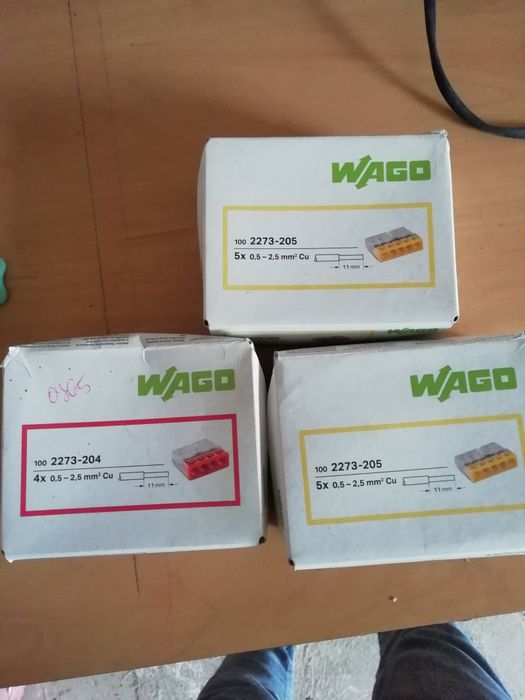 Wago-з'єднання проводів.
