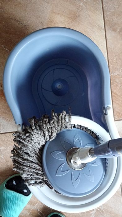 Mop obrotowy okrągły.