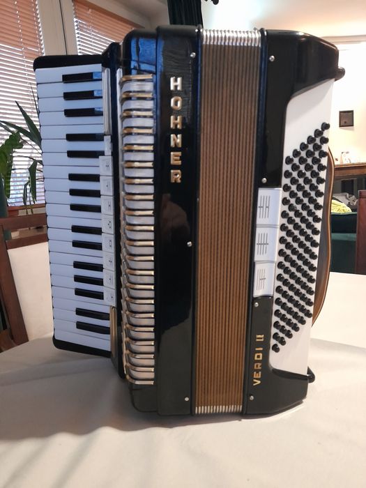 Sprzedam akordeon HOHNER VERDI II