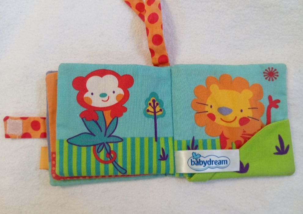 Мягкая детская  книжка шуршалка babydream