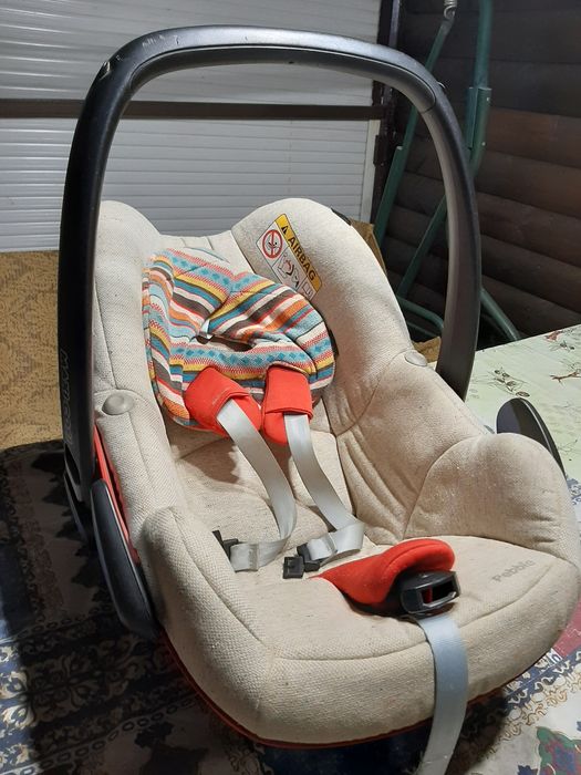 Автокрісло MAXI-COSI