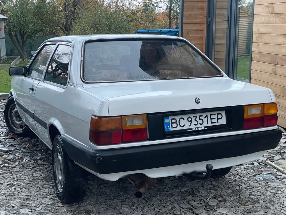 Audi 81 СЕДАН КУПЕ газ-бензин