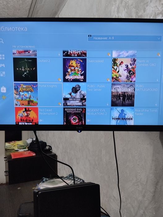Продам ps4 slim 500gm