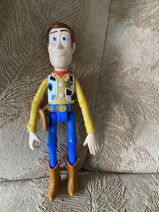 Ковбой Вуді іграшка