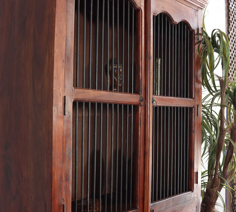 Witryna z drewna egzotycznego 180x50x115cm