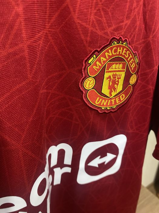 Футбольная футболка бренда Адидас Манчестер Юнайтед