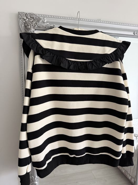 Свитшот с воротничком