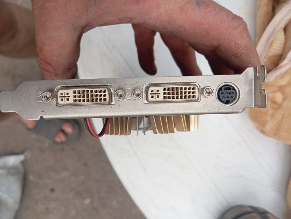 Відеокарта asus geforce en8600 gt