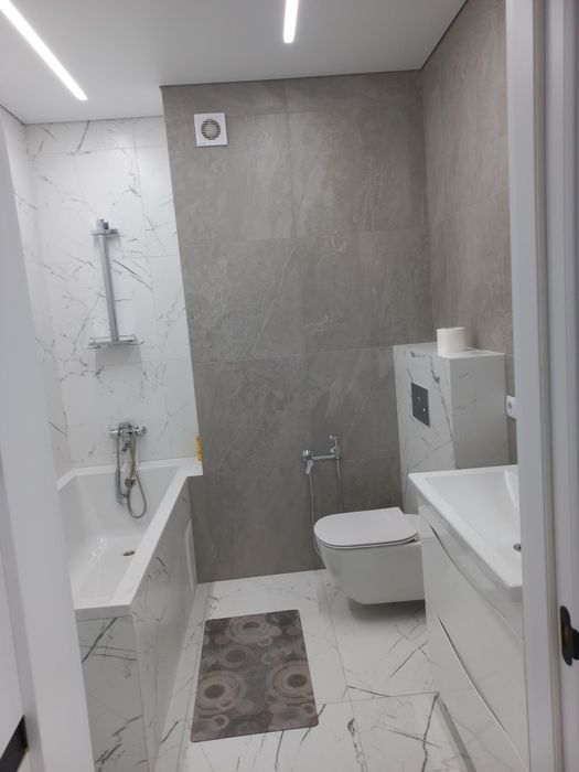 Подобово, Нова  стильна ,сучасна квартира в новобудові в центрі міста