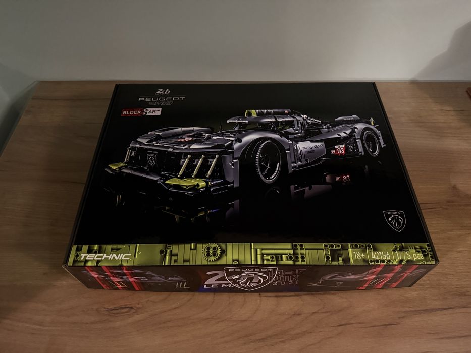 Конструктор Technic Peugeot 9x8 24h La Mans спорткар пежо в коробці