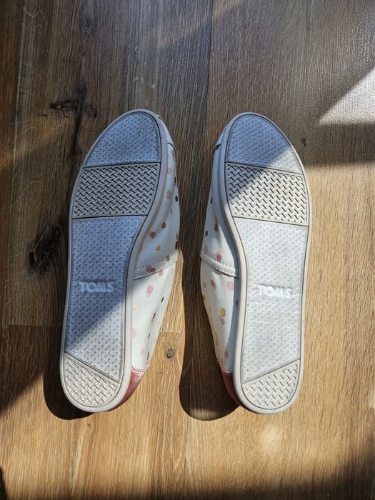 Buty marki TOMS 42