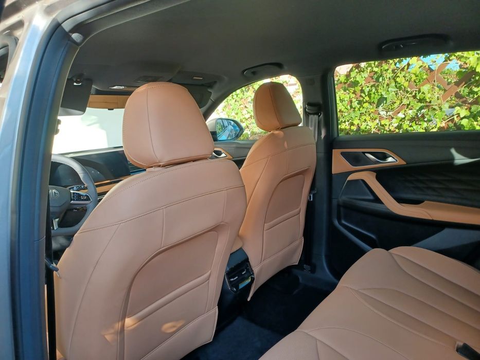 MG EHS 1.5 T-GDI Plug-in Hybrid Luxury