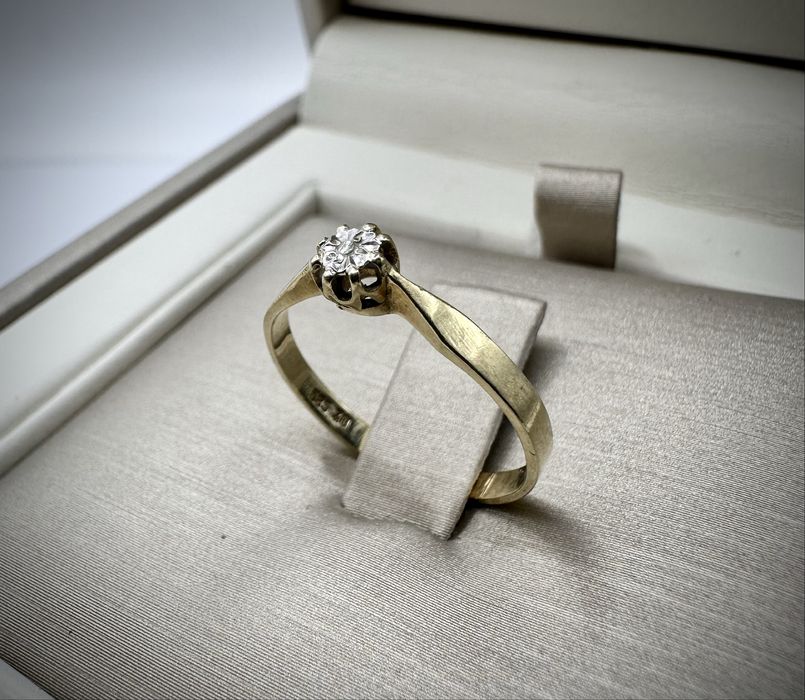 Pierścionek złoty z diamentem 1,35g - Lumik Zduńska Wola Skup Złota