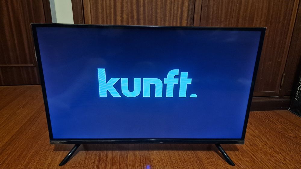 TV 32" KUNFT – Como nova