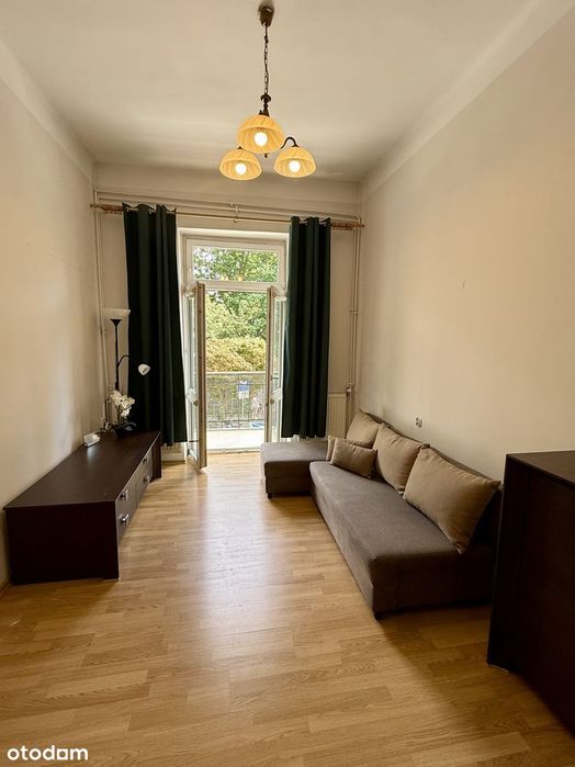 2 pokojowe mieszkanie z balkonem w centrum Kielc blisko parku