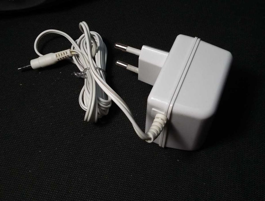 Набор для маникюра Vitek 2203 SR