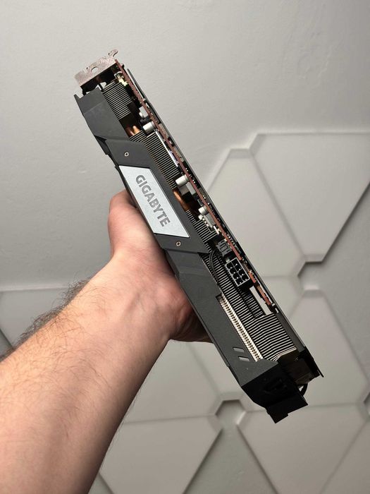Відеокарта Gigabyte Gaming RX 5700 8G 8 GB GDDR6 (256bit)
