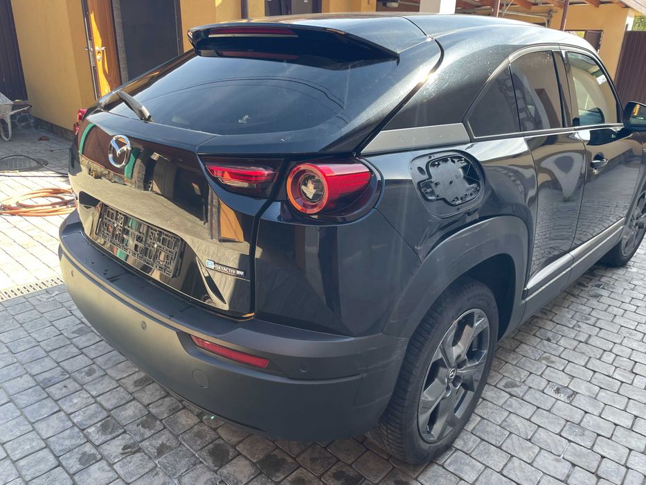 Бампер задній Mazda MX30 MX-30