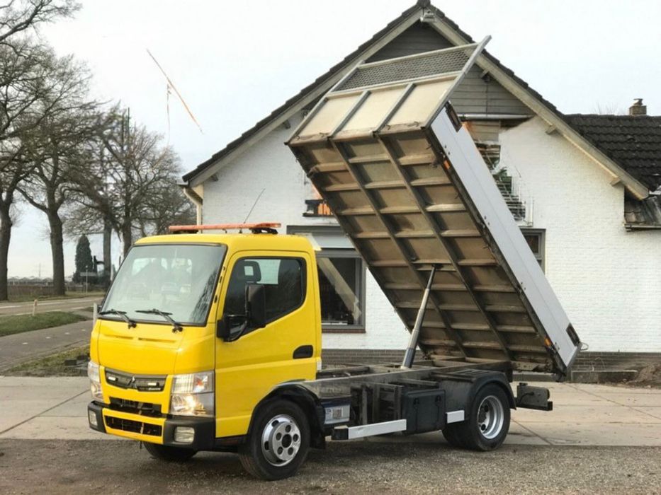 MITSUBISHI FUSO 3.5T TRI-BASCULANTE 2016 SÓ 54.000km ##OPORTUNIDADE##