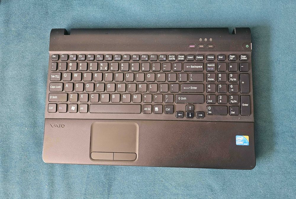 Obudowy i części laptopów