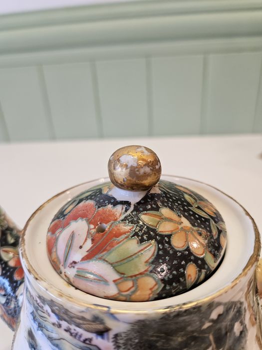 Stary porcelanowy chiński japoński czajnik dzbanek czajniczek retro