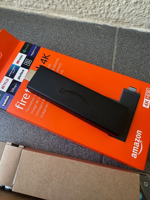 Amazon Fire TV Stick 4K E9L29Y Como Novo