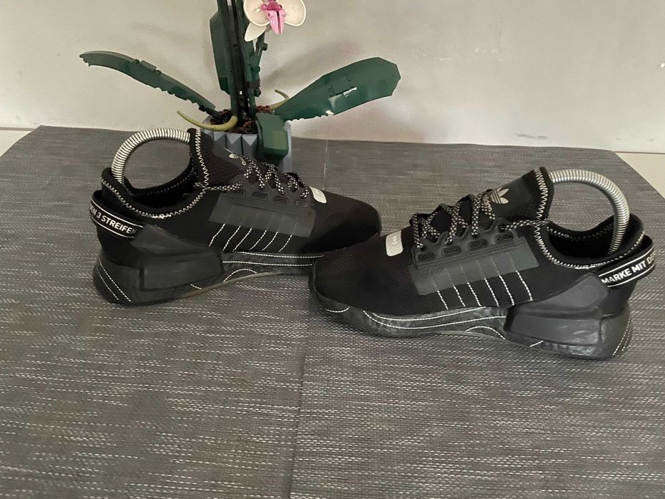 Buty Adidas NMD R1 V2 Cloud GZ3404 ,damskie ,Rozmiar 38,super stan
