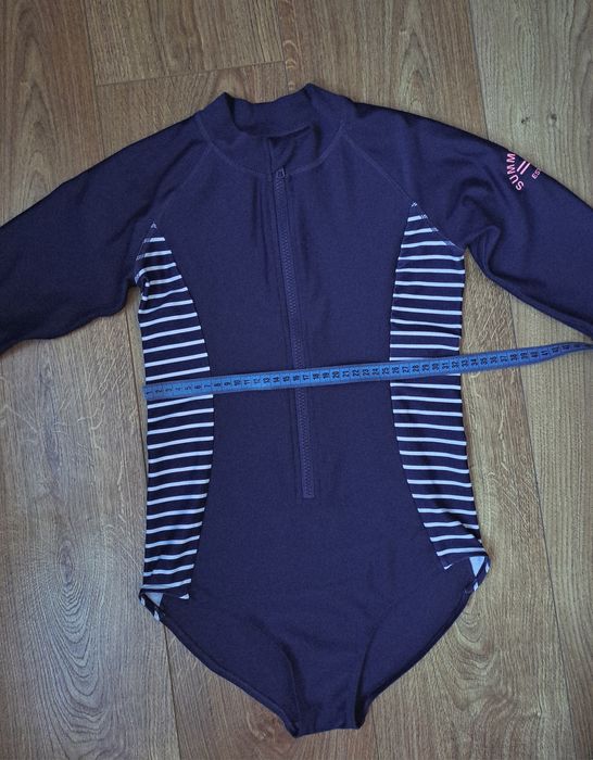 Солнцезащитный костюм 146/152 см для плавания