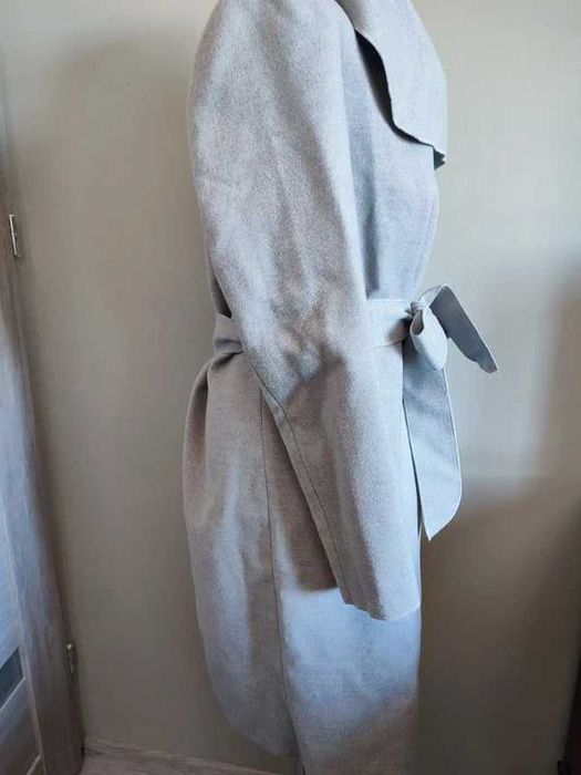 Szary płaszcz, kimonowy, szlafrokowy