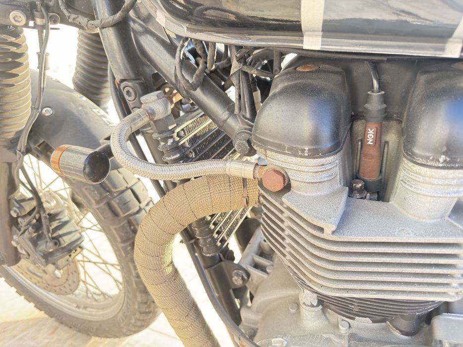 Triumph t100 bonneville