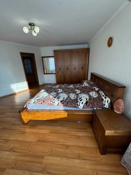Будинок з ремонтом в Бучі 211м2, з ГАЗом, на 7.5 сотках,є власна лазня