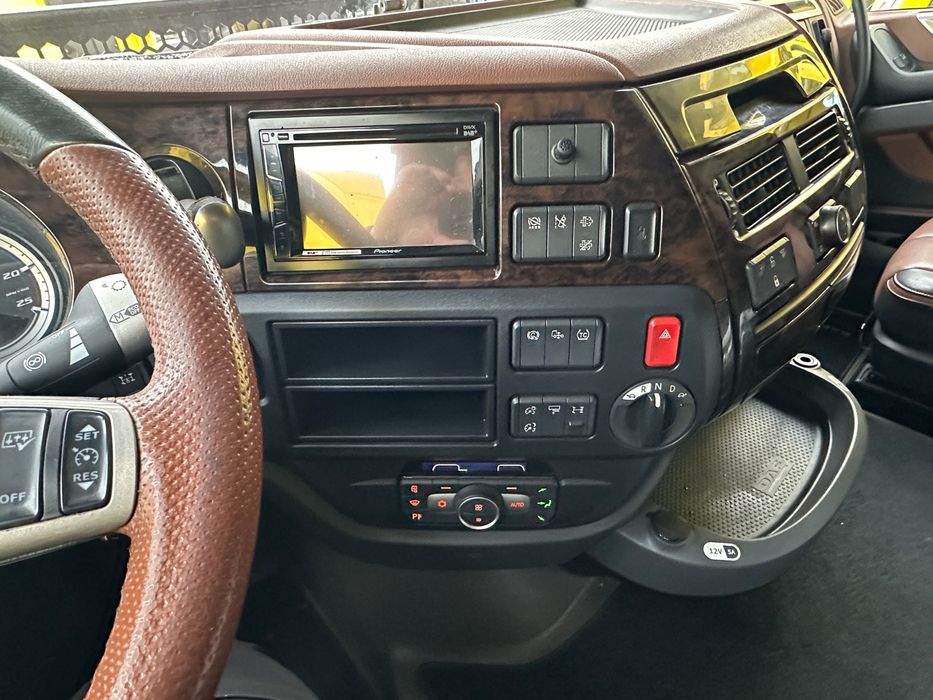 DAF XF480 SS, Skóra, Niski przebieg.