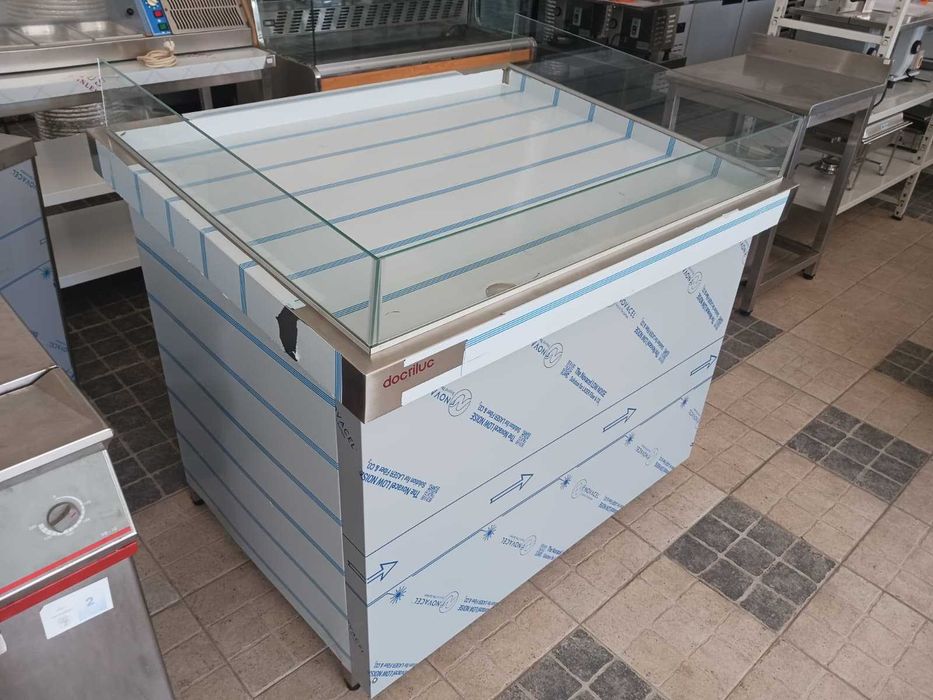ACM1698 - Vitrine Expositora de Peixe Refrigerada - NOVA