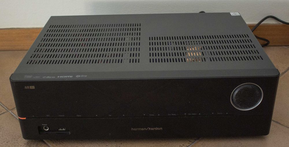 Sistema Harmon Kardon 5.0 AVR 151/230 (Sem Subwoofer)