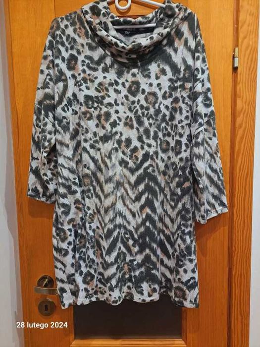 cienki sweterek F&F animal print 50 52