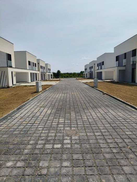 Usługi glebogryzarką seperacyjną/minikoparką 2,5t i inne