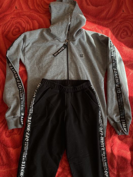 костюмы разные