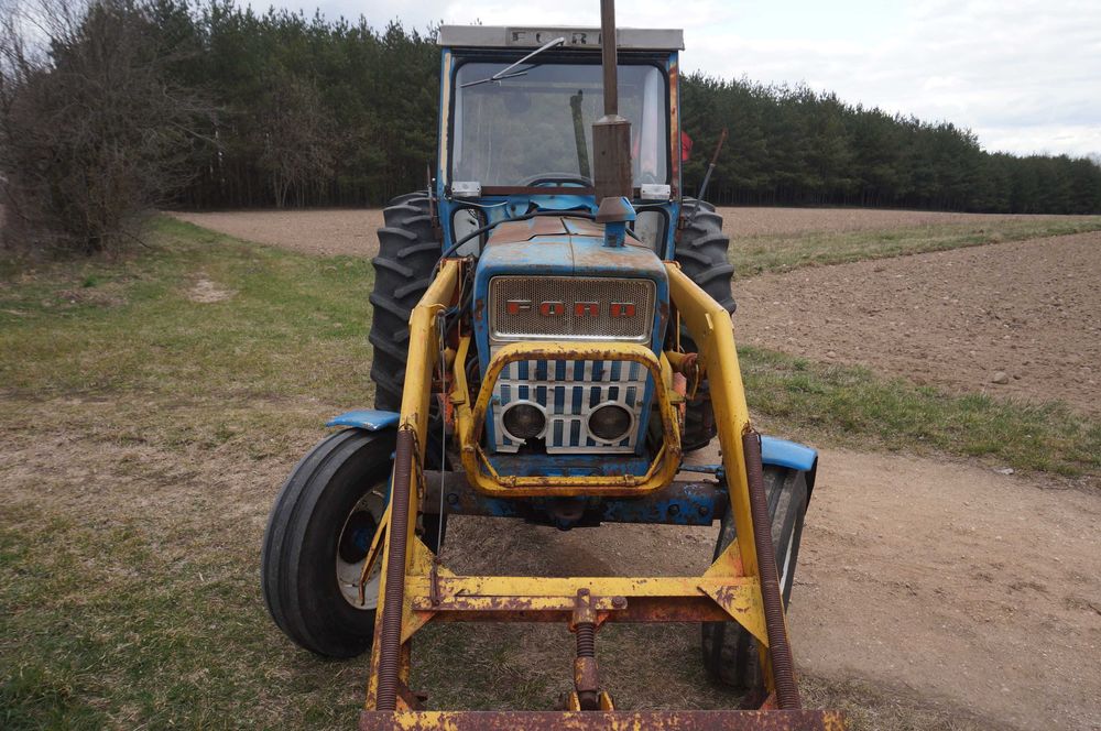 ciągnik ford 4000  z turem nie zetor