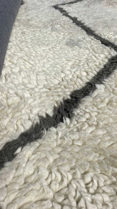 Tapete Grande e Espesso com Design Moderno