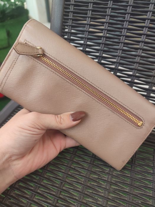 Carteira Prada bege