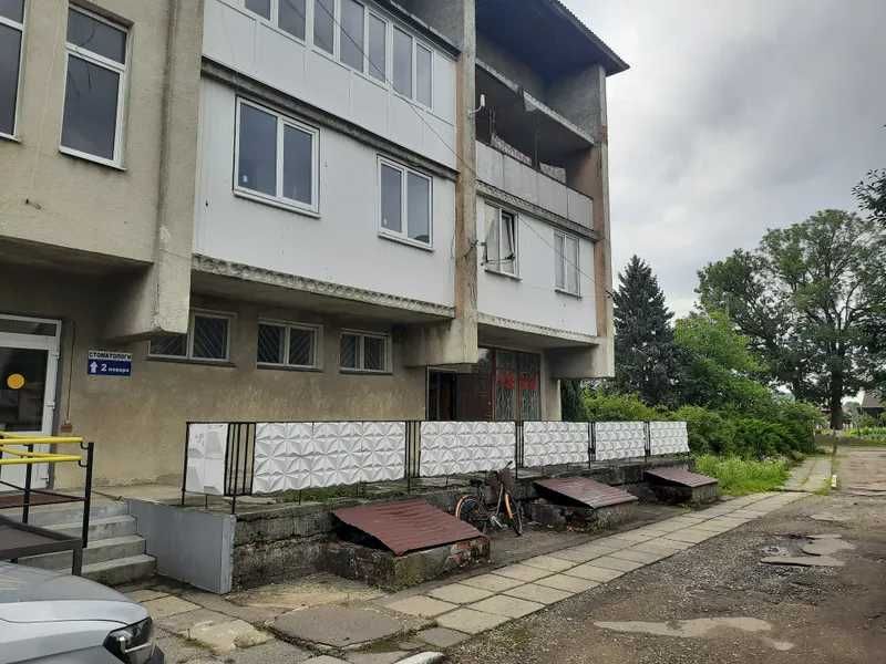 Продаж приміщення 75 м² з окремим входом під аптеку/бізнес, вул. Коновальця, 19