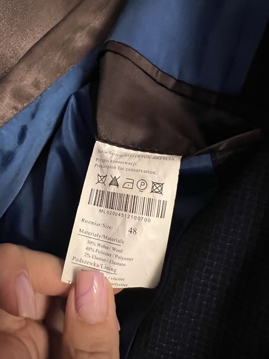 elegancka męska granatowa marynarka Lavard 50% wełna