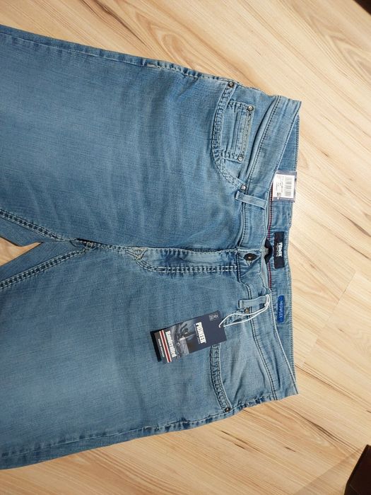 Nowe jeansy marki Pioneer