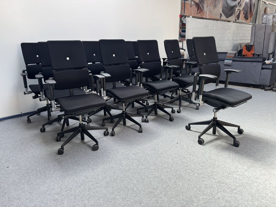 Krzesło biurowe obrotowe Please Steelcase