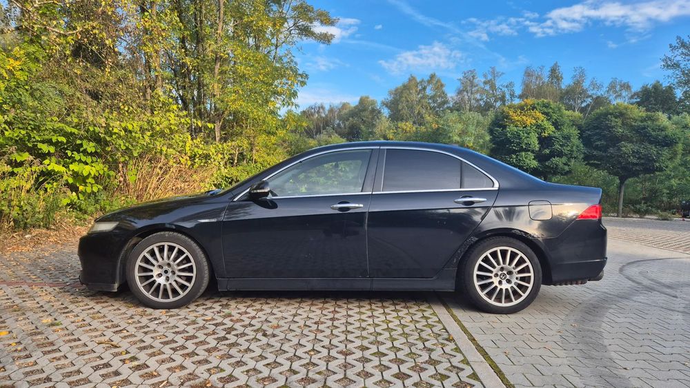 Honda Accord Honda Accord 2007 2.4 benzyna lpg. Dwa komplety alufelgi.