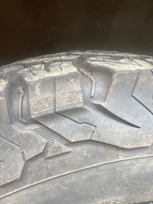 BFgoodrich 245/75/17 резина грязьова