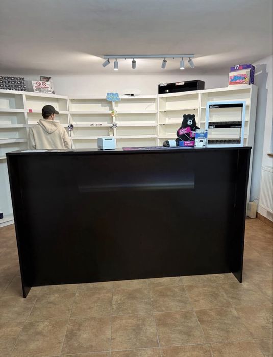 Telewizory, lady, regały, witryny, gabloty